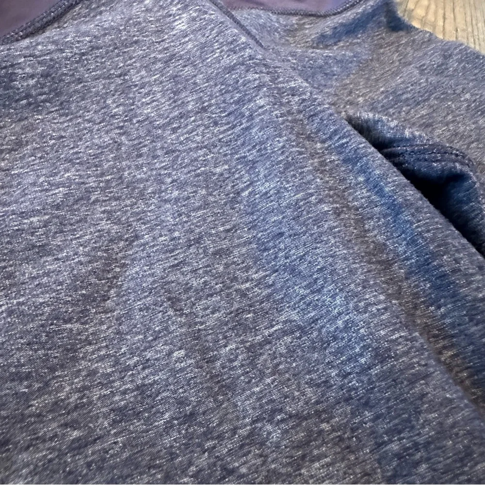 Lululemon Heather Blue Crop Leggings Size‎ 4